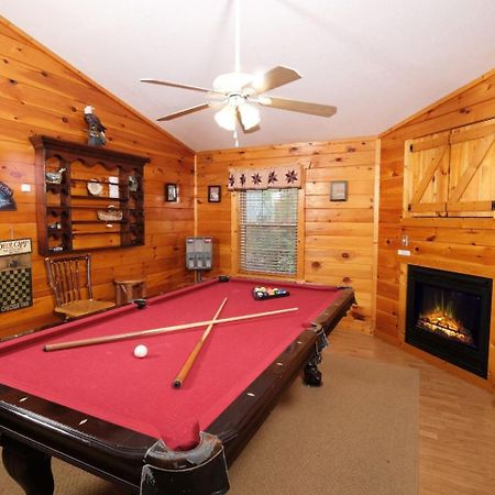 Bears Den Villa Pigeon Forge Bagian luar foto